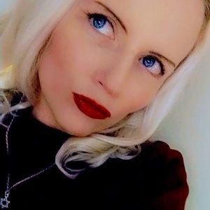 Meet your Posher, Meredith